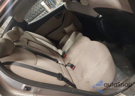 2014 Hyundai Elantra Se z USA, uszkodzony, nr VIN 5NPDH4AE5EH513329